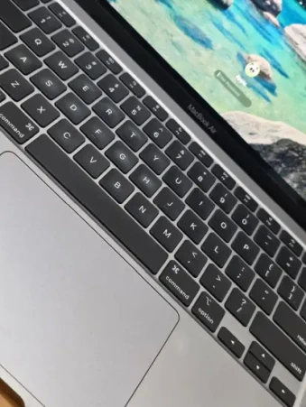 MacBook Air M1 2020