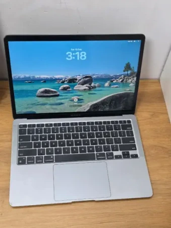 MacBook Pro 13
